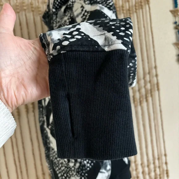 Lululemon Static Mist Black White Abstract Print Scuba Hoodie Yoga Hiking 10 - Picture 3 of 6